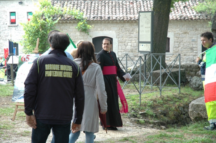 Clicca per vedere l'immagine alla massima grandezza